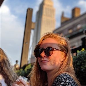 Meet your Posher, Helen